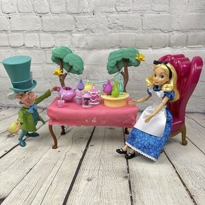 Disney Alice in Wonderland Tea Party Classic Doll Play Set 70th Anniversary